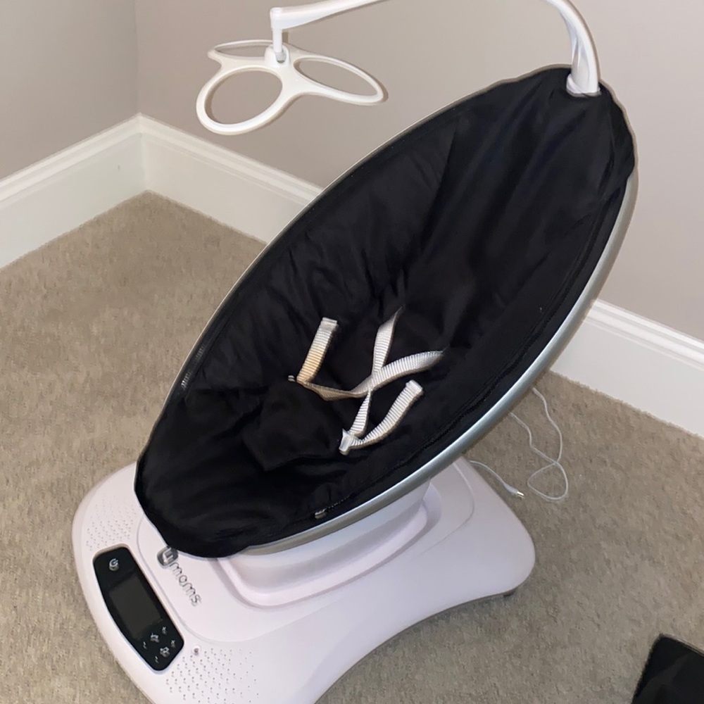 Mamaroo 4mom